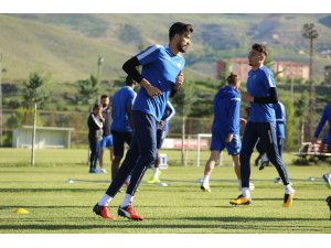 E. Yeni Malatyaspor, Erzurumspor maçının taktiğini çalıştı