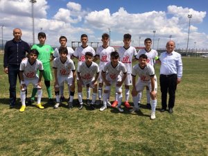 Kara Kartallar U 15’te  hedef şampiyonluk