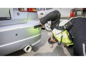 Emniyetten, çakar lamba ve abartı egzoz denetimi