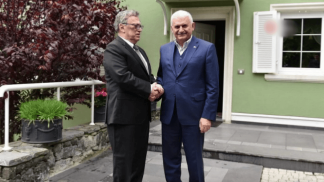 Beykoz'daki evine gitti... Yıldırım'dan Mesut Yılmaz'a sürpriz ziyaret!