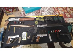 Kayseri’de kaçak kazı yapan 3 kişi yakalandı