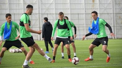 Konyaspor 5 eksikle çalıştı