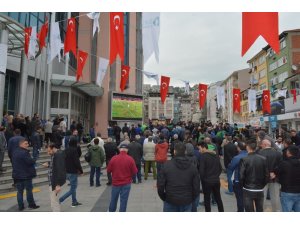 Kocaelispor maçının heyecanı İzmit’te yaşandı