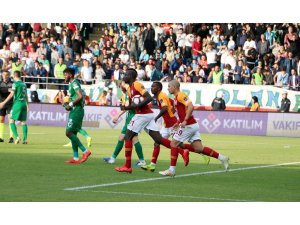Süper Toto Süper Lig: Çaykur Rizespor: 2 - Galatasaray: 3 (Maç sonucu)