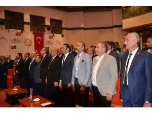 Otomotiv sektörü masaya yatırıldı