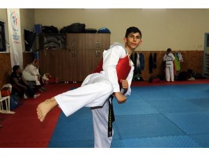 17 yaşındaki Milli tekvandocunun hedefi Avrupa ve Dünya şampiyonluğu