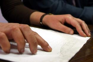 Görme engelliler için Braille kursu