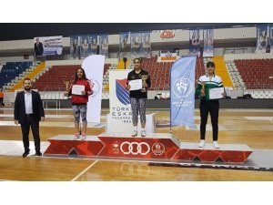 Beyza Halvacıay üçüncü oldu