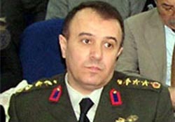 O komutan tutuklandı!