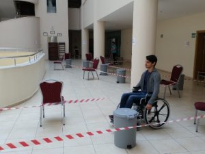 Öğrenciler, Engelliler Haftasında empati yaptı