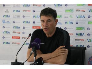 Giray Bulak: “Balıkesirspor’un sahiplenilmesi lazım”