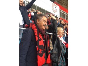 Başkan Deveci’den taraftara ’tatlı’ destek