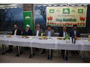 HÜDA PAR Genel Başkanı Sağlam: "Etrafımızdaki ateşin bize sıçratılması için özel gayret gösteriliyor"