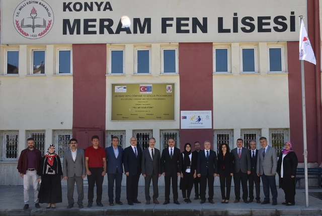 Vali Meram Fen Lisesi’ni ziyaret etti
