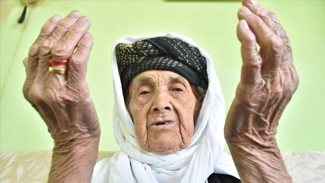 6 çocuk 40 torun büyüttü... Süper nine 98 yıldır oruç tutuyor!
