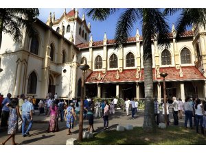 Sri Lanka polisinden yeni sokağa çıkma yasağı
