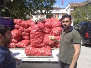 Soğanın kilogramı 9 liradan 1 liraya düştü