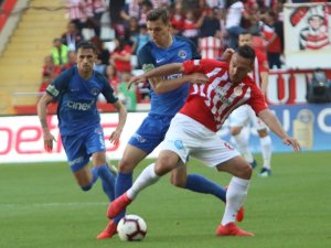 Antalyaspor’u, Doukara ve Mevlüt Erdinç sırtladı