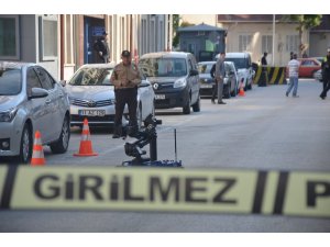 Bilecik İl Emniyet Müdürlüğü karşısında şüpheli çanta paniği