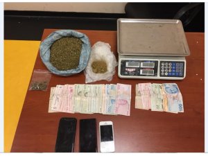 Uyuşturucu tacirlerine şok baskın: 2 tutuklama