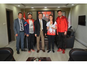 Denizlili dart sporcusu Avrupa 1.’si oldu