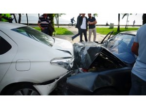Kartal sahil yolunda trafik kazası: 3 yaralı