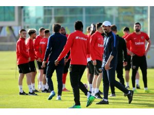 İstikbal Mobilya Kayserispor, Akhisarspor hazırlıklarına başladı