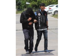 Uyuşturucu satıcısı drone ile yakalandı