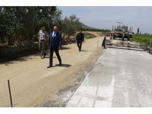 Manisa’da asfalt yol yerine beton yol