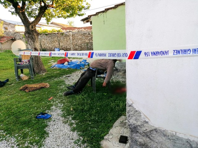 Tüfekle oynayan torun dedesini öldürdü