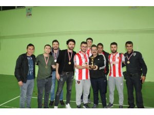 Kurtalan’da voleybol turnuvası sona erdi