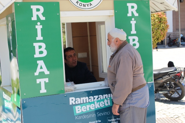 Ribat'tan yardım standı