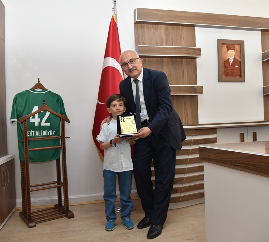 Türkiye birincisinden Büyük’e ziyaret