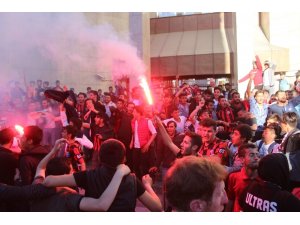 Van Büyükşehir Belediyespor’un final coşkusu