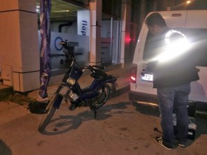 Motosikletini çalan hırsızlık şüphelisi çocuğu kıskıvrak yakaladı