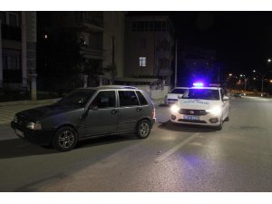 Otomobilin kaputunda yolculuk az kalsın canından edecekti