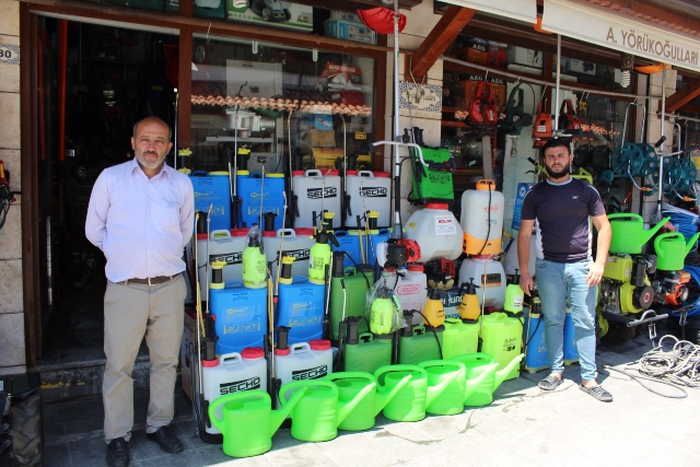 Hırdavatçılarda bahçe bereketi