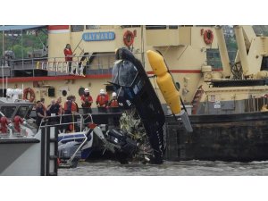 ABD’de helikopter Hudson Nehri’ne düştü