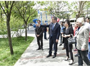 Belediye Başkanı Köse'den, parklarda inceleme