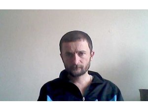 Eşiyle kavga etti, dışarıda adam öldürdü
