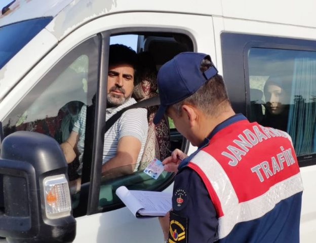 Bozkır'da okul taşıtları denetlendi