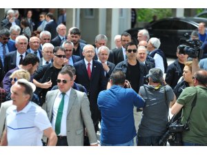 Anayasa Mahkemesi Onursal Başkanı Özden’in eşi sol yolculuğuna uğurlanıyor