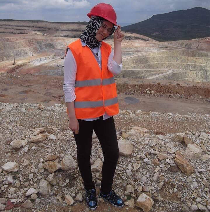 Genç kız kazada can verdi