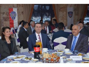 Emniyet personeli iftarda bir araya geldi