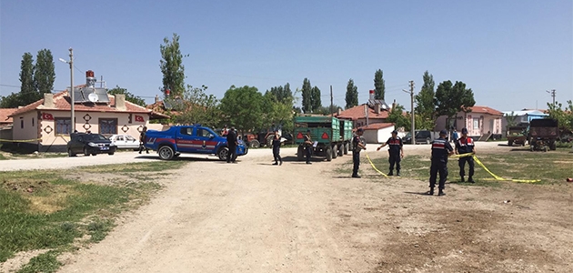 Konya'da eski muhtar üç kişiyi öldürdü!