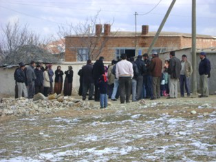 Sigara yüzünden babasını öldürdü