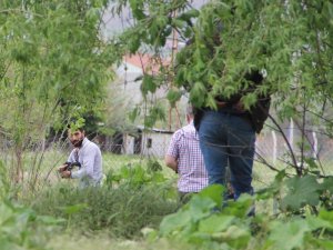 Silahlı firarinin teslim olma anı saniye saniye görüntülendi
