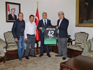 Bedensel Engelliler Kulübü’nden Vali Toprak’a ziyaret