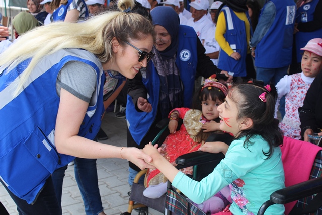 110 Türk ve mülteci engelli için özel etkinlik