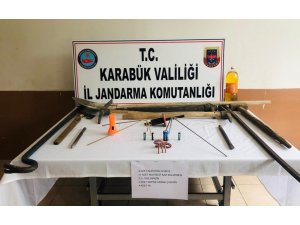 Patlayıcı ile define arayanlara Jandarma’dan baskın